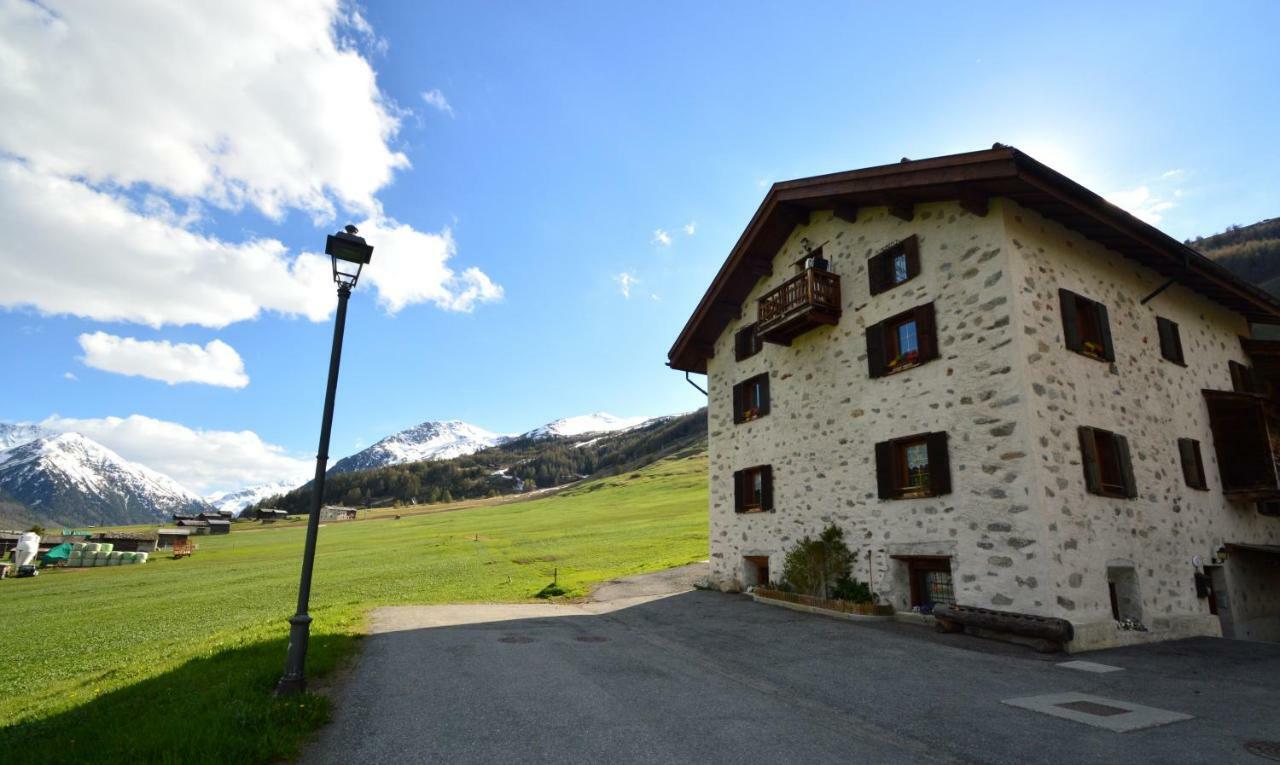 Mountain Chalet Milly Livigno Exterior photo